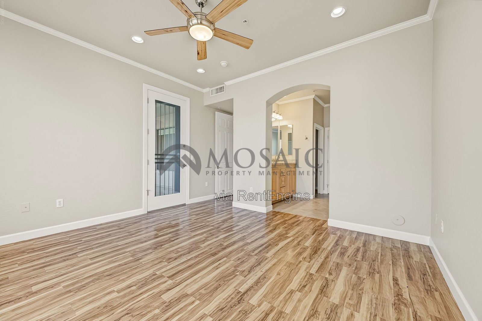 Beautiful 3 bedroom, 2 bathroom townhome in Chandler! property image