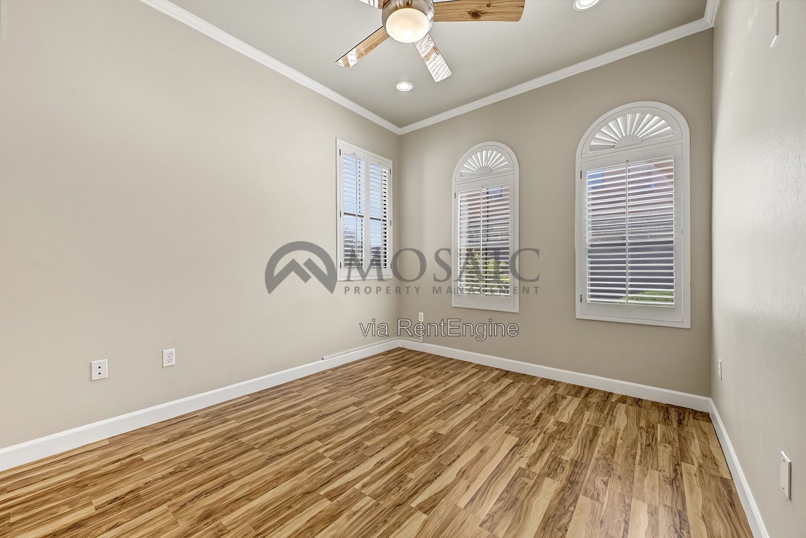 Beautiful 3 bedroom, 2 bathroom townhome in Chandler! property image