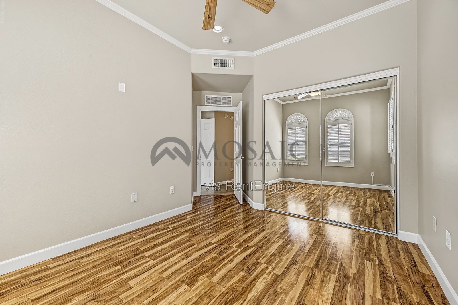 Beautiful 3 bedroom, 2 bathroom townhome in Chandler! property image