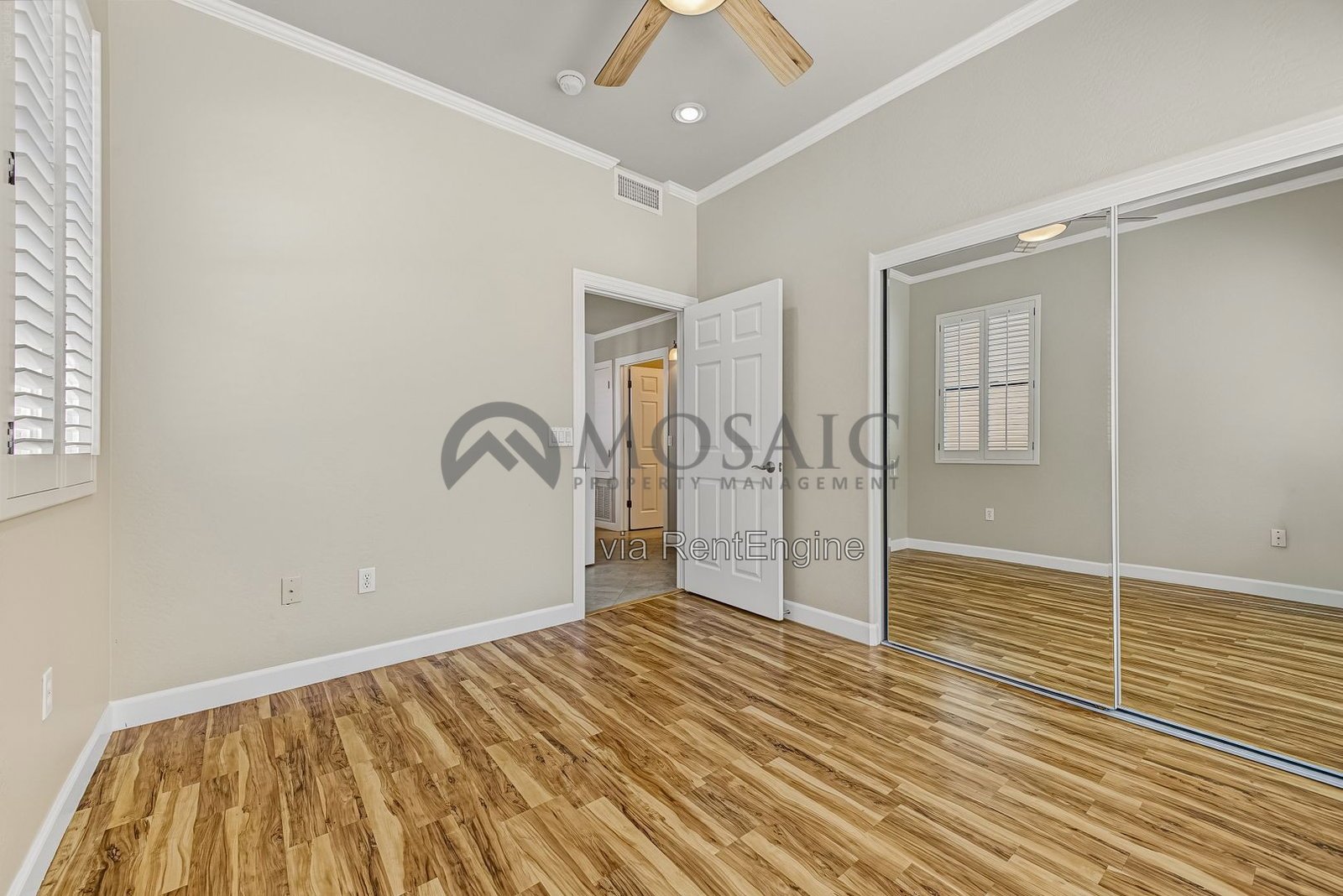 Beautiful 3 bedroom, 2 bathroom townhome in Chandler! property image