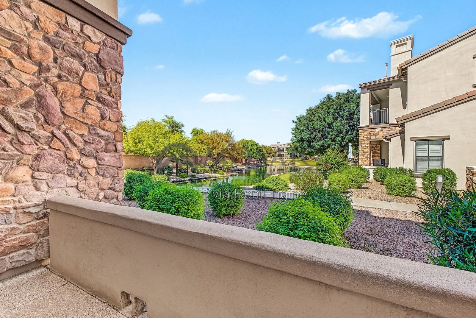 Beautiful 3 bedroom, 2 bathroom townhome in Chandler! property image